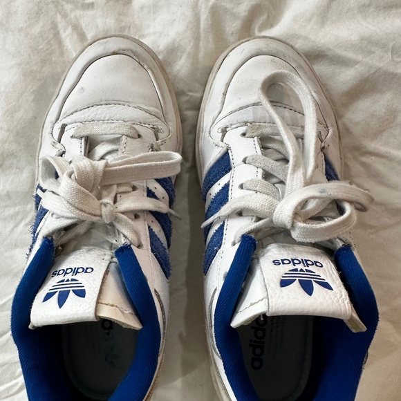 Adidas Snickers - Picture 1 of 6